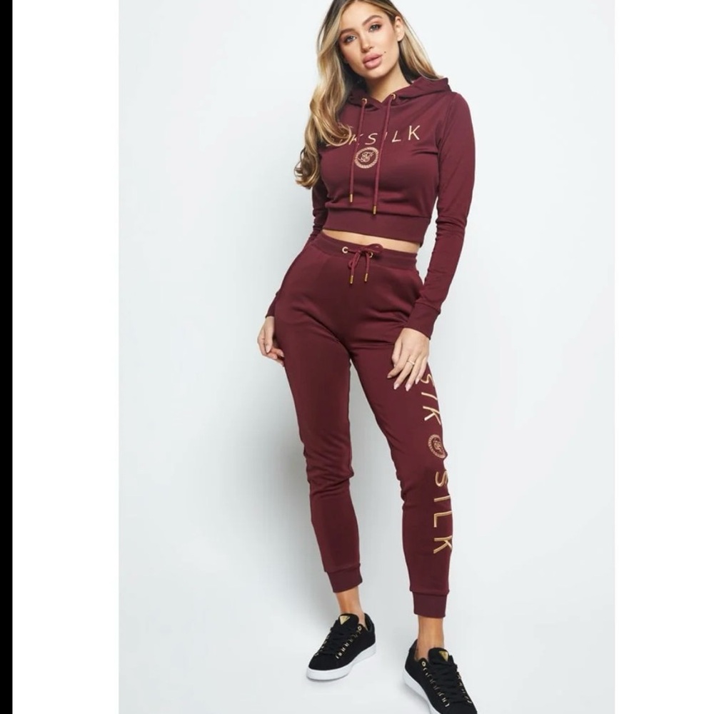SikSilk Women's Maroon Joggers Set